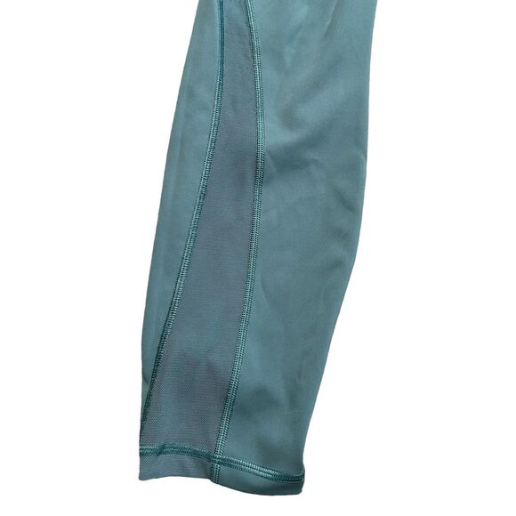 Lululemon Train Times 7/8 Pant 25” Size 6 Blue Mesh Detailing Running Workout - Picture 5 of 8